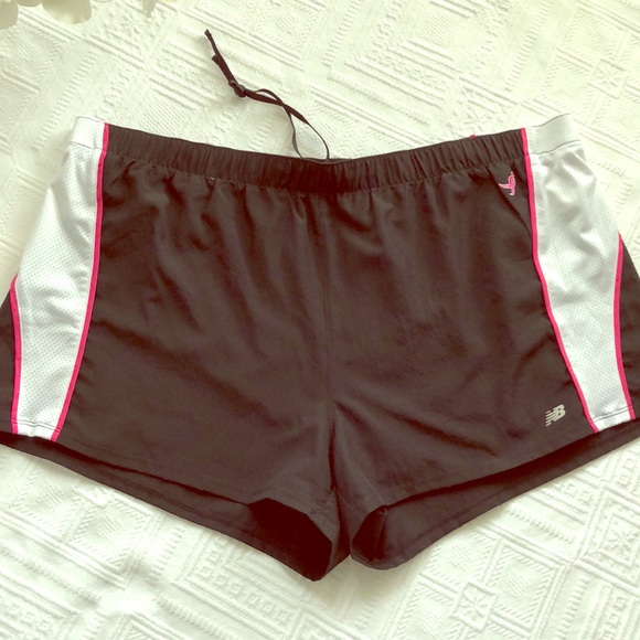 New Balance Pants - 💚 3/$30 💚New Balance Women’s Shorts